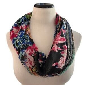 GUC Floral Multicolor Mixed Media Infinity Scarf. Size OS.